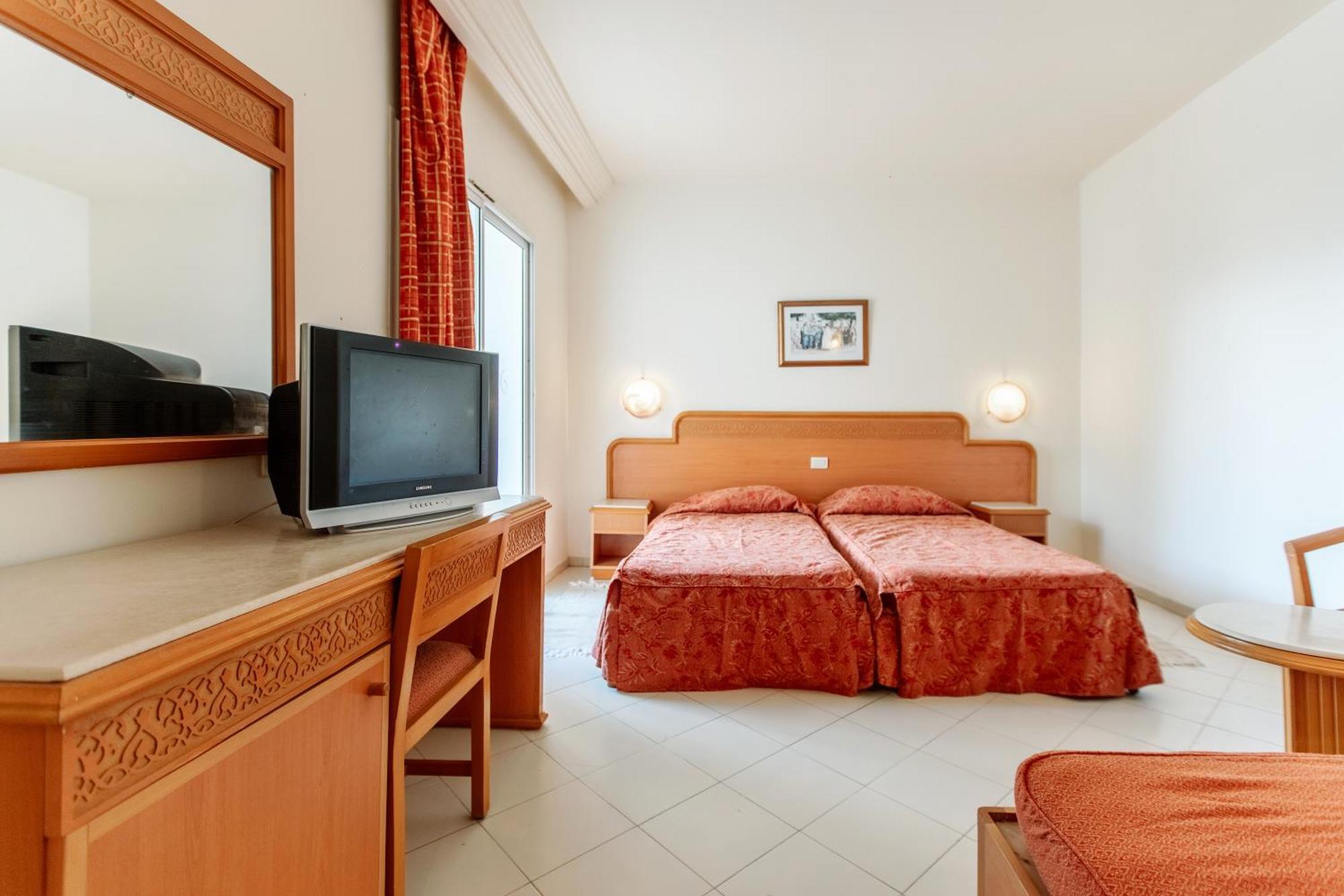 Iris Hotel & Thalasso Mezraia Екстериор снимка
