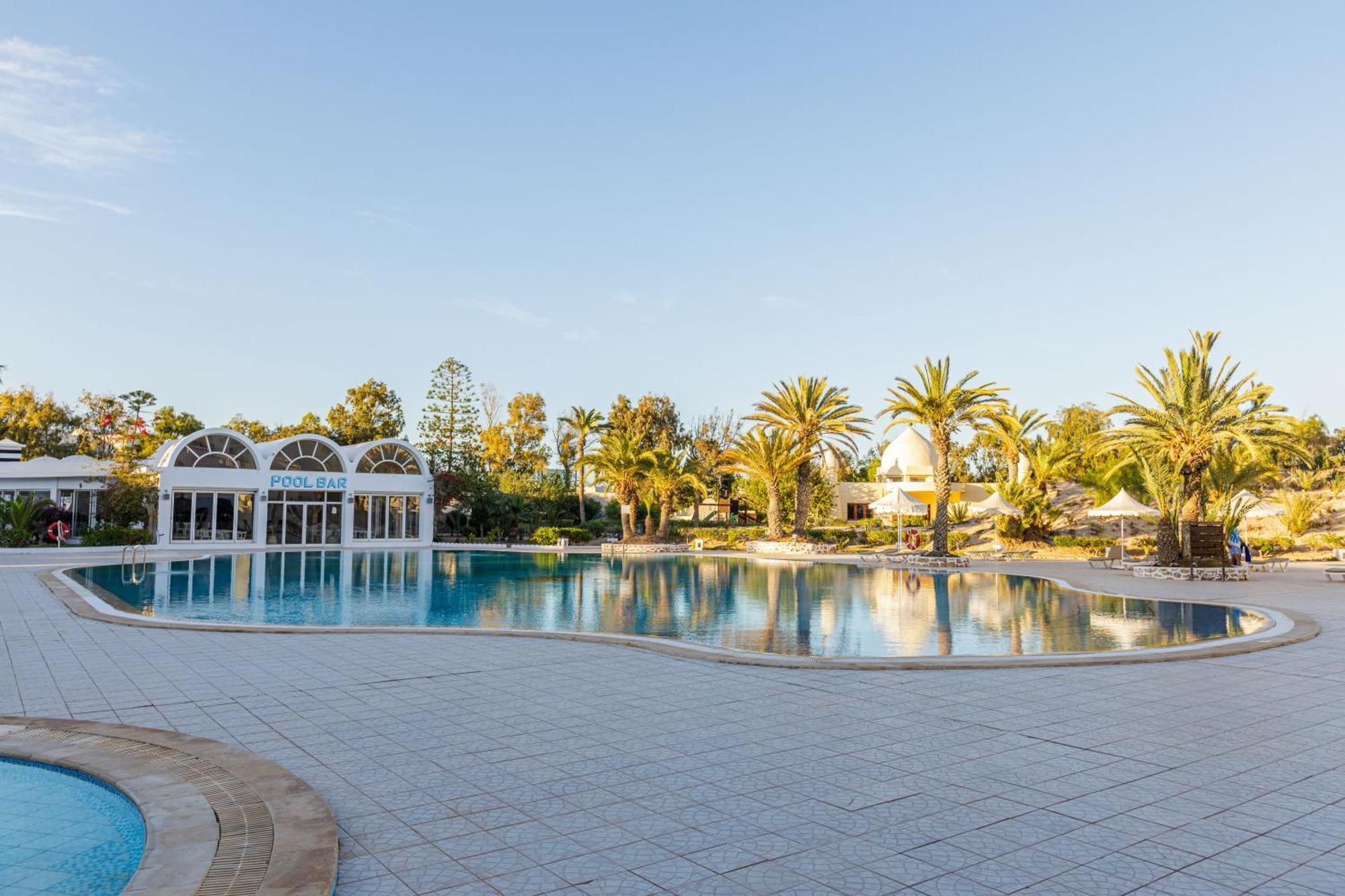 Iris Hotel & Thalasso Mezraia Екстериор снимка